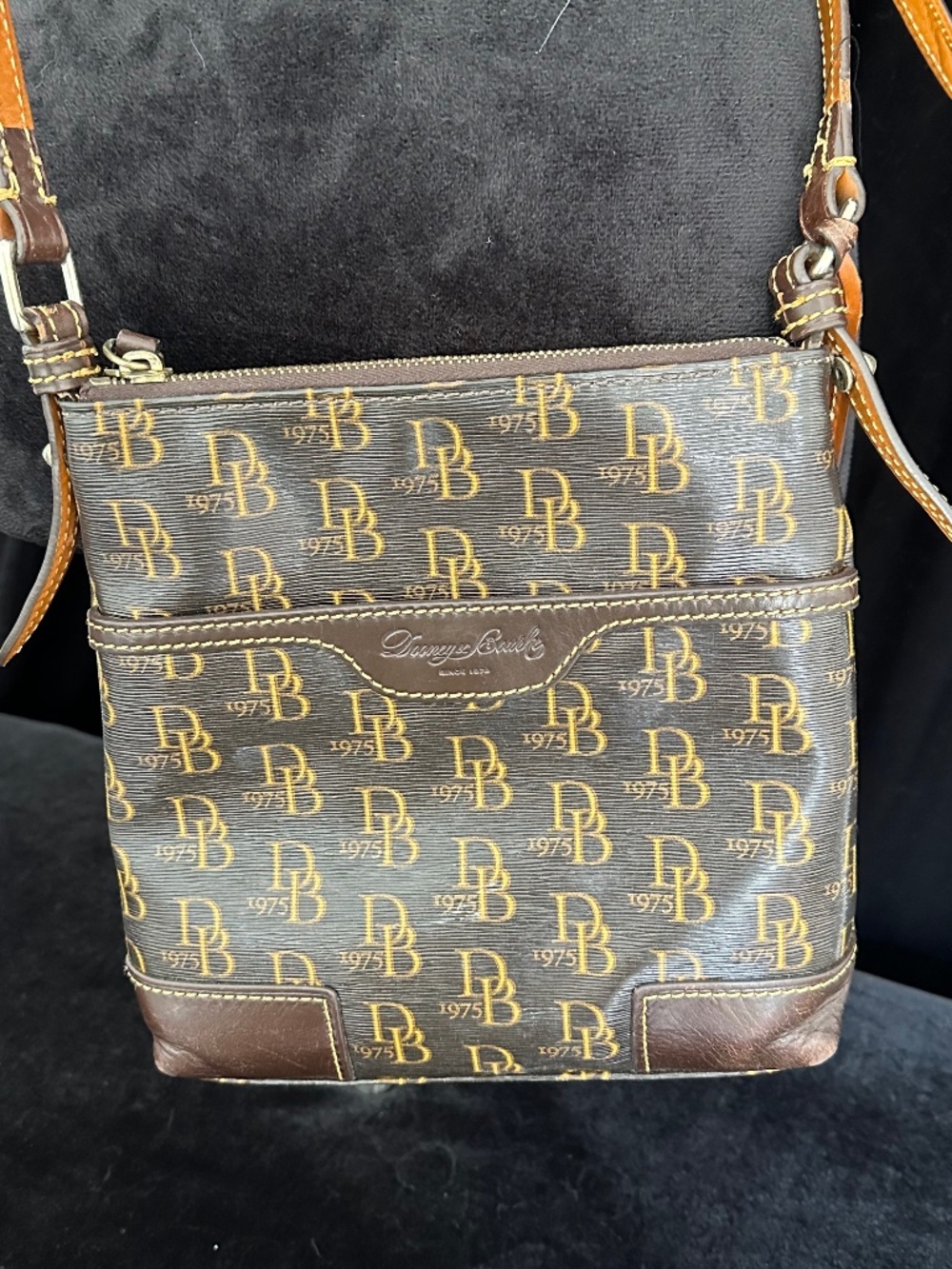 Dooney & Bourke 1975 Signature Crossbody bag